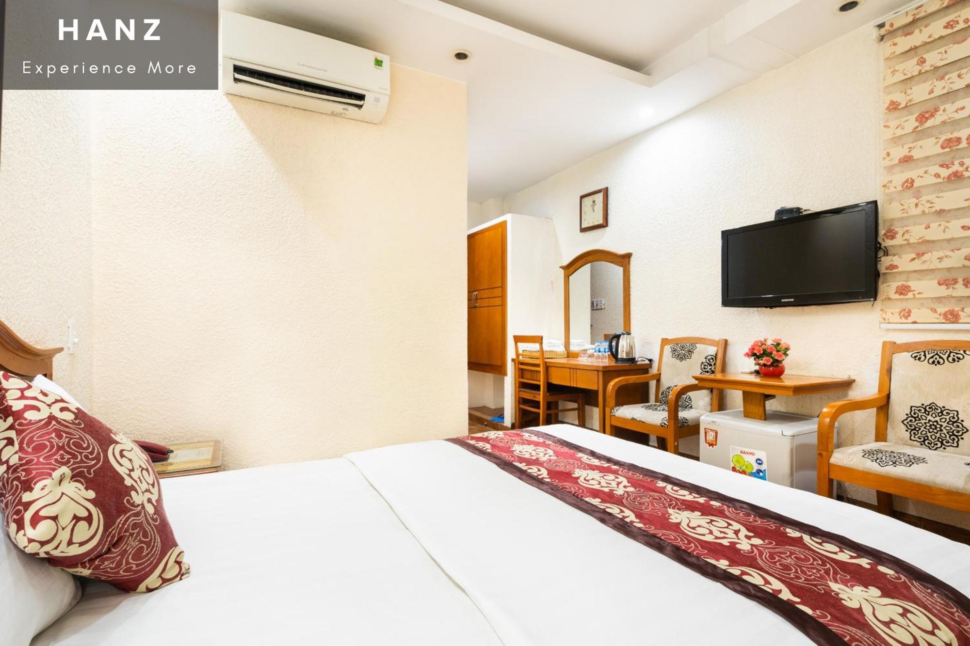 Khách sạn Hanz Queen Airport Saigon 3*
